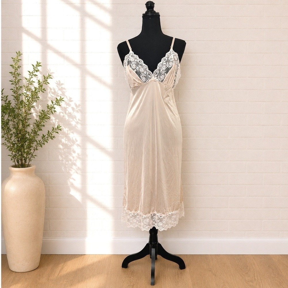 Vintage Ivory Midi Slip Dress Size 36T (Fits S) Babydoll Chemise Lace Bow Bridal